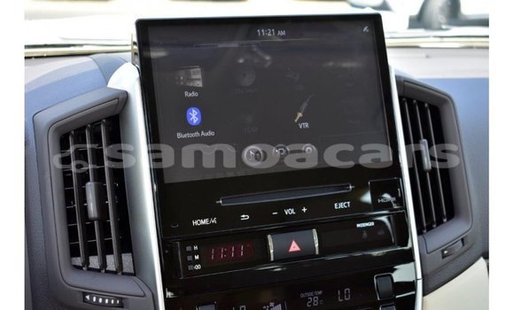 Buy Import Toyota Land Cruiser White Car in Import - Dubai in A'ana Buy Import Toyota Land Cruiser White Car in Import - Dubai in A'ana