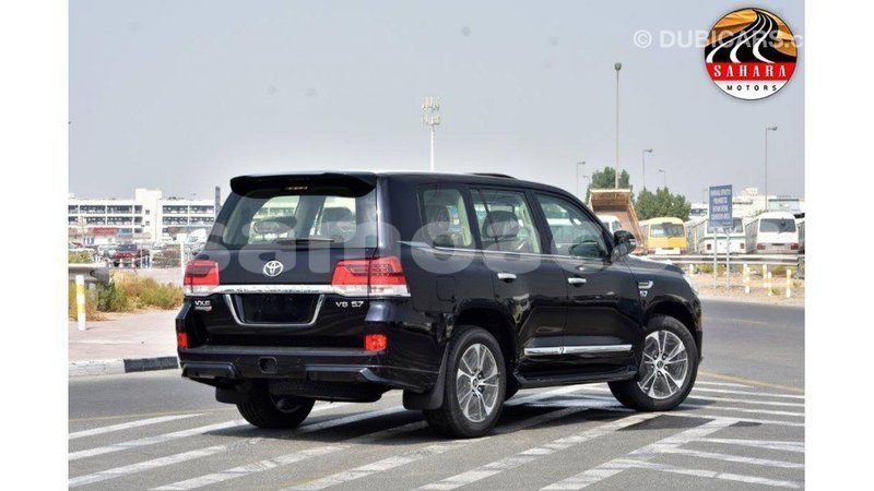 Big with watermark toyota land cruiser a'ana import dubai 2960