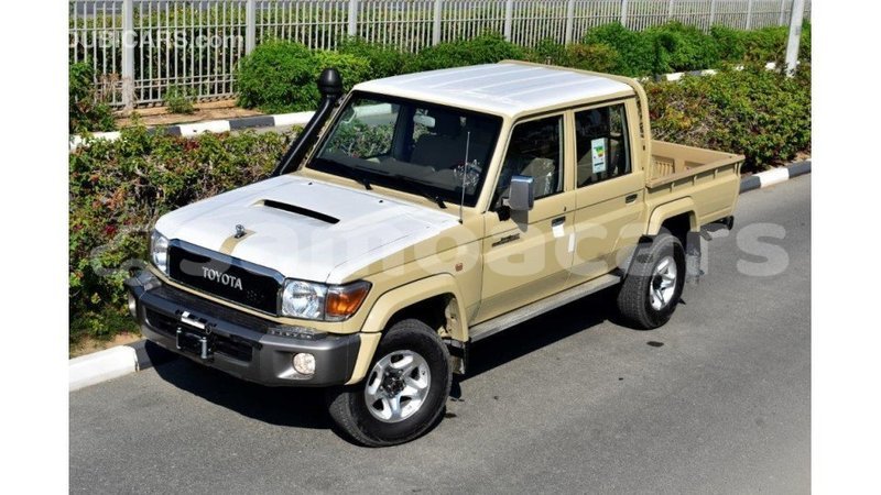 Big with watermark toyota land cruiser a'ana import dubai 2963
