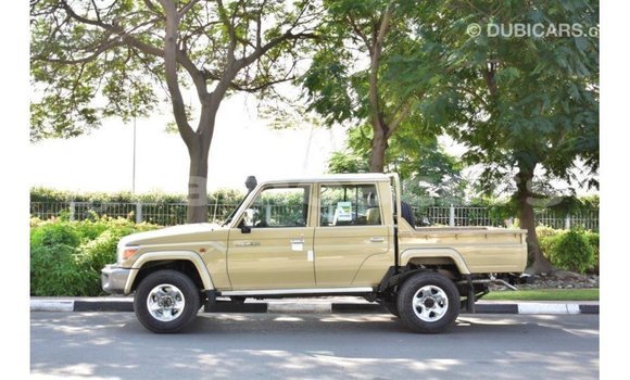 Buy Import Toyota Land Cruiser Beige Car in Import - Dubai in A'ana Buy Import Toyota Land Cruiser Beige Car in Import - Dubai in A'ana