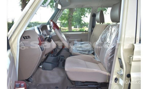 Buy Import Toyota Land Cruiser Beige Car in Import - Dubai in A'ana Buy Import Toyota Land Cruiser Beige Car in Import - Dubai in A'ana