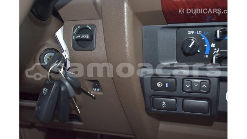 Big with watermark toyota land cruiser a'ana import dubai 2963
