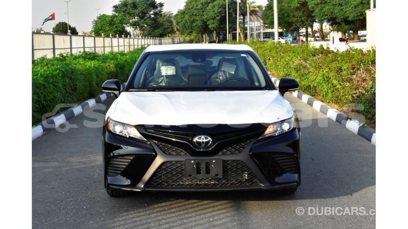 Big with watermark toyota camry a'ana import dubai 2965