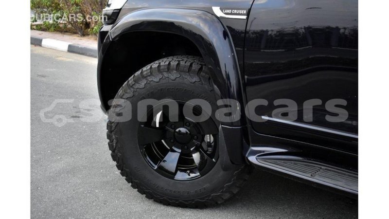 Big with watermark toyota land cruiser a'ana import dubai 2970