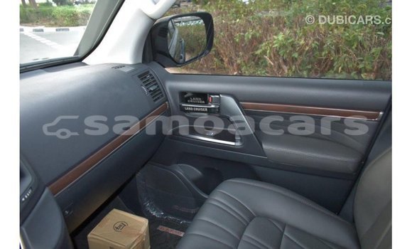 Buy Import Toyota Land Cruiser Black Car in Import - Dubai in A'ana Buy Import Toyota Land Cruiser Black Car in Import - Dubai in A'ana