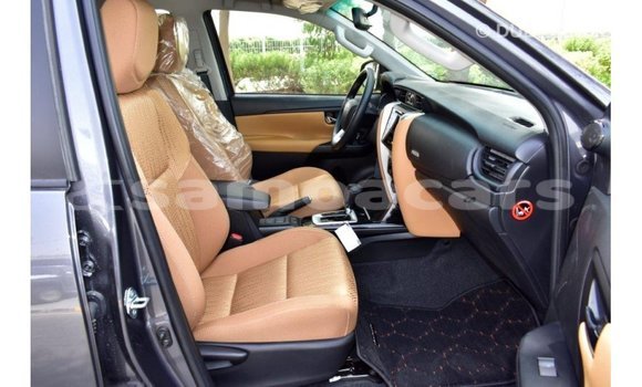 Buy Import Toyota Fortuner Other Car in Import - Dubai in A'ana Buy Import Toyota Fortuner Other Car in Import - Dubai in A'ana