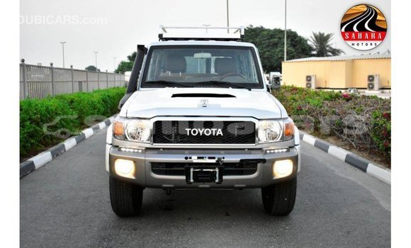 Acheter Import Voiture Toyota Land Cruiser Autre à Import - Dubai, A'ana Acheter Import Voiture Toyota Land Cruiser Autre à Import - Dubai, A'ana
