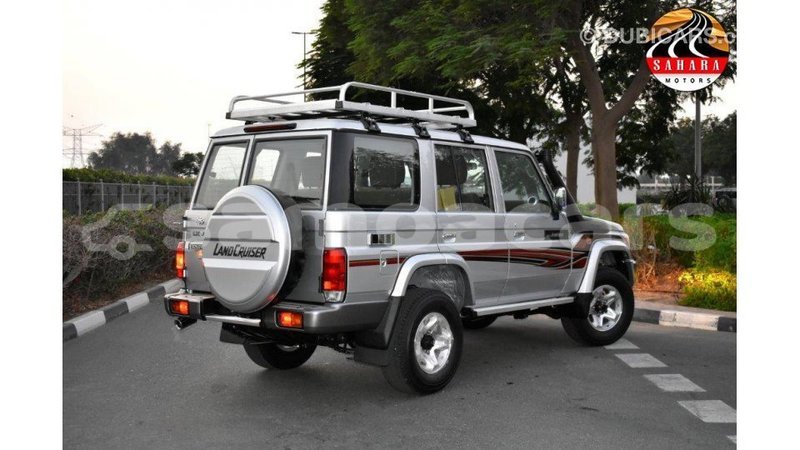 Big with watermark toyota land cruiser a'ana import dubai 2972