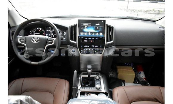 Buy Import Toyota Land Cruiser Other Car in Import - Dubai in A'ana Buy Import Toyota Land Cruiser Other Car in Import - Dubai in A'ana