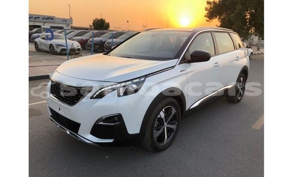 Acheter Import Voiture Peugeot 5008 Blanc à Import - Dubai, A'ana