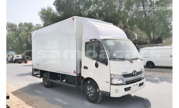 Acheter Import Utilitaire Hino 300 Series Blanc à Import - Dubai, A'ana Acheter Import Utilitaire Hino 300 Series Blanc à Import - Dubai, A'ana