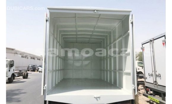 Acheter Import Utilitaire Hino 300 Series Blanc à Import - Dubai, A'ana Acheter Import Utilitaire Hino 300 Series Blanc à Import - Dubai, A'ana