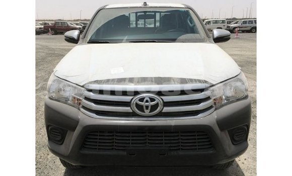 Acheter Import Voiture Toyota Hilux Noir à Import - Dubai, A'ana Acheter Import Voiture Toyota Hilux Noir à Import - Dubai, A'ana