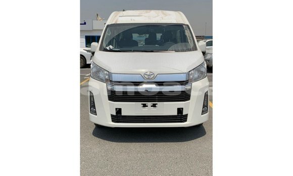Acheter Import Voiture Toyota Hiace Blanc à Import - Dubai, A'ana Acheter Import Voiture Toyota Hiace Blanc à Import - Dubai, A'ana
