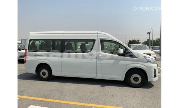 Acheter Import Voiture Toyota Hiace Blanc à Import - Dubai, A'ana Acheter Import Voiture Toyota Hiace Blanc à Import - Dubai, A'ana