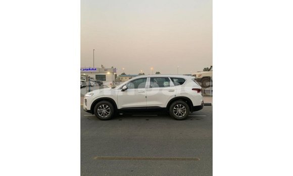 Acheter Import Voiture Hyundai Santa Fe Blanc à Import - Dubai, A'ana Acheter Import Voiture Hyundai Santa Fe Blanc à Import - Dubai, A'ana