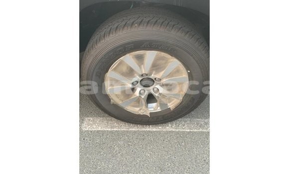 Acheter Import Voiture Toyota Land Cruiser Noir à Import - Dubai, A'ana Acheter Import Voiture Toyota Land Cruiser Noir à Import - Dubai, A'ana