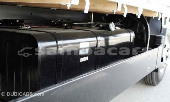 Acheter Import Voiture Mitsubishi i Blanc à Import - Dubai, A'ana Acheter Import Voiture Mitsubishi i Blanc à Import - Dubai, A'ana