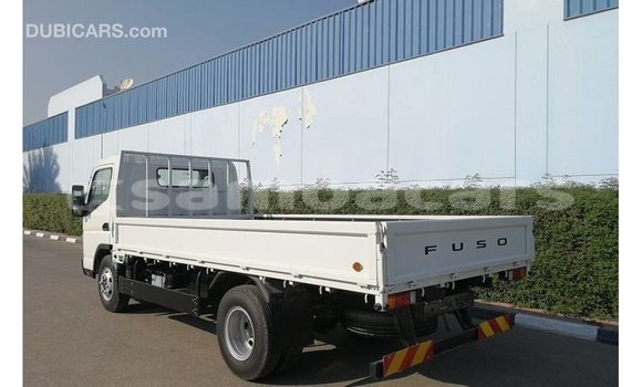 Acheter Import Voiture Mitsubishi i Blanc à Import - Dubai, A'ana Acheter Import Voiture Mitsubishi i Blanc à Import - Dubai, A'ana