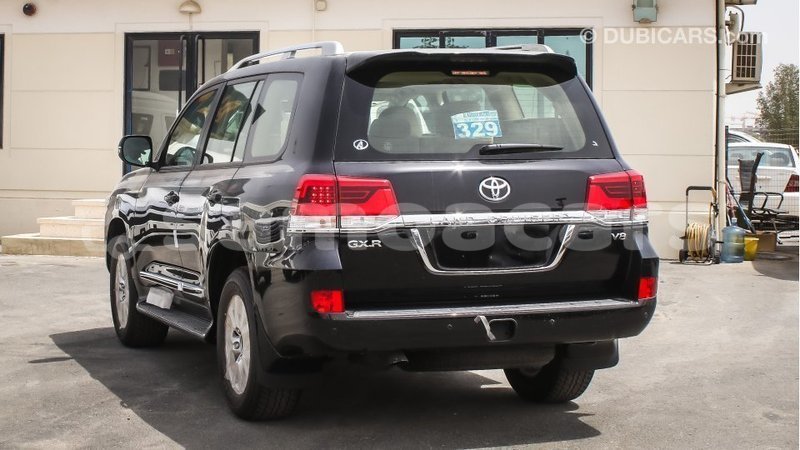 Big with watermark toyota land cruiser a'ana import dubai 3028