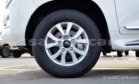 Buy Import Toyota Land Cruiser White Car in Import - Dubai in A'ana Buy Import Toyota Land Cruiser White Car in Import - Dubai in A'ana