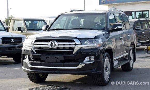 Buy Import Toyota Land Cruiser Black Car in Import - Dubai in A'ana Buy Import Toyota Land Cruiser Black Car in Import - Dubai in A'ana