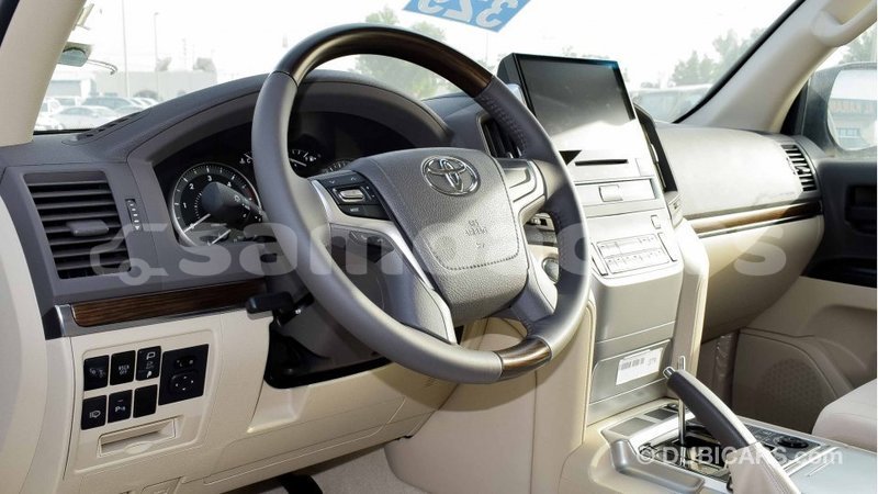 Big with watermark toyota land cruiser a'ana import dubai 3037