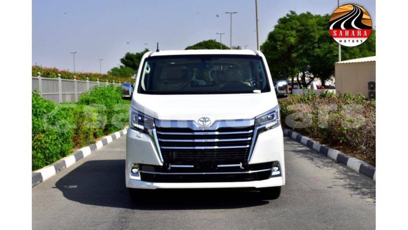 Big with watermark toyota granvia a'ana import dubai 3044