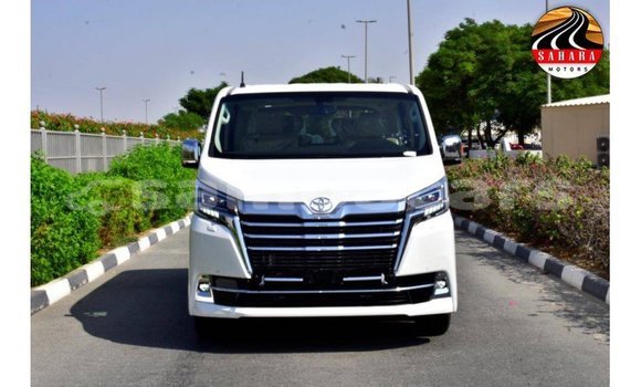 Buy Import Toyota Granvia White Car in Import - Dubai in A'ana Buy Import Toyota Granvia White Car in Import - Dubai in A'ana
