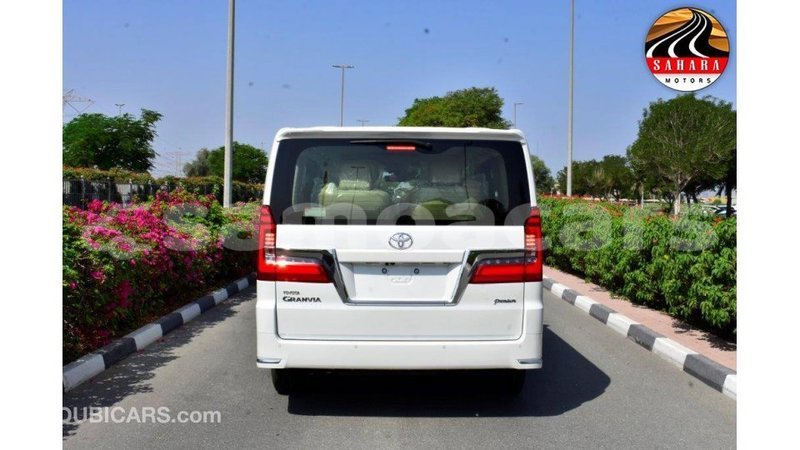 Big with watermark toyota granvia a'ana import dubai 3044