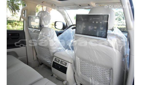 Buy Import Toyota Land Cruiser White Car in Import - Dubai in A'ana Buy Import Toyota Land Cruiser White Car in Import - Dubai in A'ana