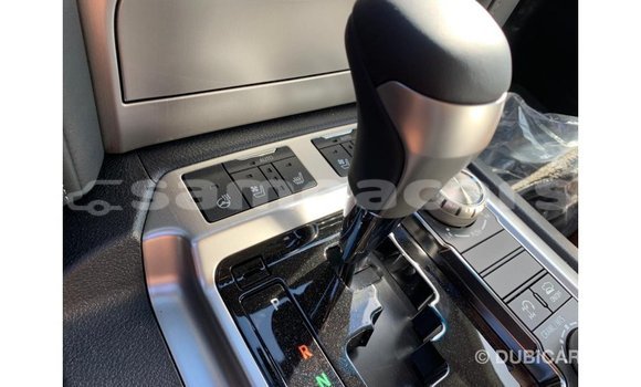 Buy Import Toyota Land Cruiser White Car in Import - Dubai in A'ana Buy Import Toyota Land Cruiser White Car in Import - Dubai in A'ana