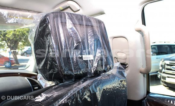 Acheter Import Voiture Infiniti Q Blanc à Import - Dubai, A'ana Acheter Import Voiture Infiniti Q Blanc à Import - Dubai, A'ana