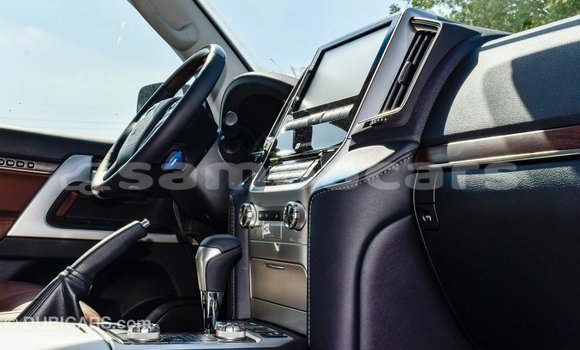 Buy Import Toyota Land Cruiser Black Car in Import - Dubai in A'ana Buy Import Toyota Land Cruiser Black Car in Import - Dubai in A'ana