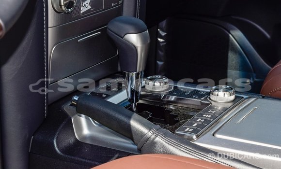 Acheter Import Voiture Toyota Land Cruiser Noir à Import - Dubai, A'ana Acheter Import Voiture Toyota Land Cruiser Noir à Import - Dubai, A'ana