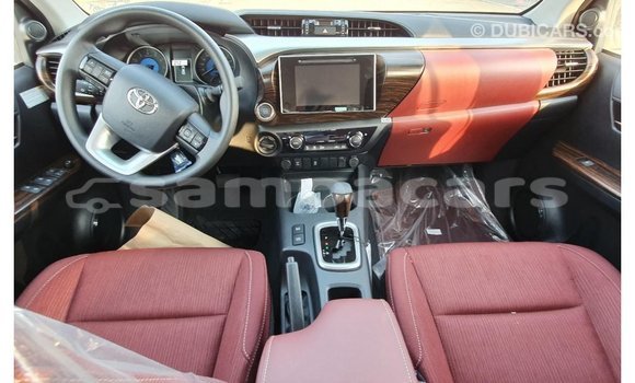 Buy Import Toyota Hilux White Car in Import - Dubai in A'ana Buy Import Toyota Hilux White Car in Import - Dubai in A'ana