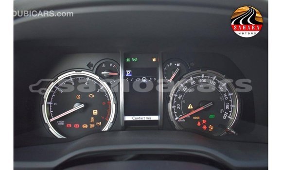 Acheter Import Voiture Toyota 4Runner Blanc à Import - Dubai, A'ana Acheter Import Voiture Toyota 4Runner Blanc à Import - Dubai, A'ana