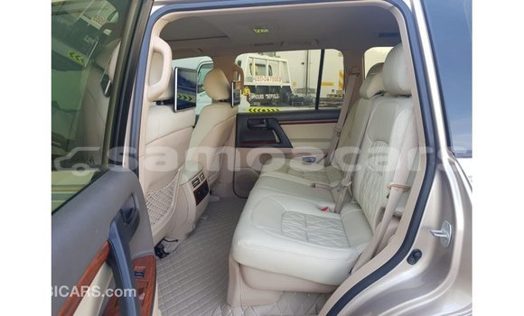 Buy Import Toyota Land Cruiser Other Car in Import - Dubai in A'ana Buy Import Toyota Land Cruiser Other Car in Import - Dubai in A'ana