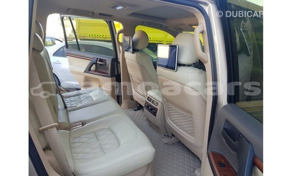 Buy Import Toyota Land Cruiser Other Car in Import - Dubai in A'ana Buy Import Toyota Land Cruiser Other Car in Import - Dubai in A'ana