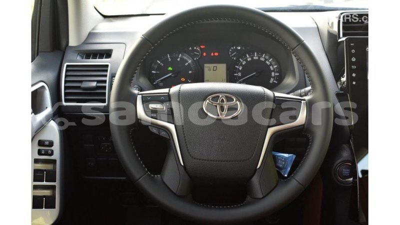 Big with watermark toyota prado a'ana import dubai 3074