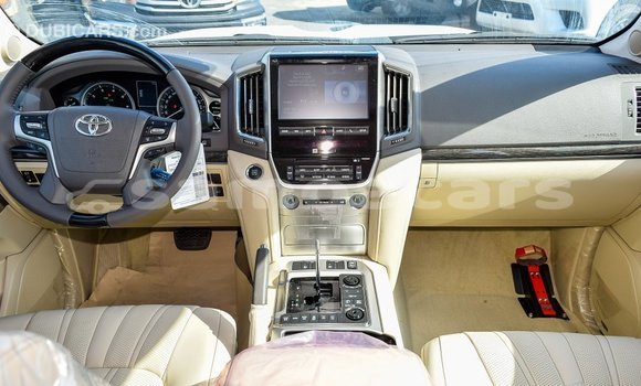 Buy Import Toyota Land Cruiser Black Car in Import - Dubai in A'ana Buy Import Toyota Land Cruiser Black Car in Import - Dubai in A'ana