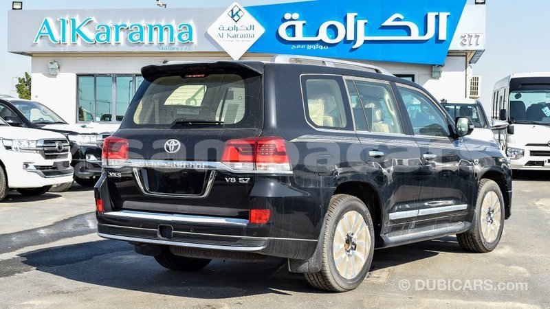 Big with watermark toyota land cruiser a'ana import dubai 3077