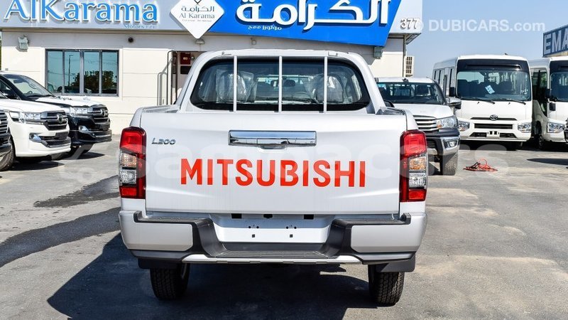 Big with watermark mitsubishi l200 a'ana import dubai 3081