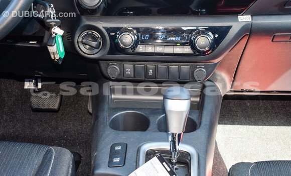 Acheter Import Voiture Toyota Hilux Noir à Import - Dubai, A'ana Acheter Import Voiture Toyota Hilux Noir à Import - Dubai, A'ana