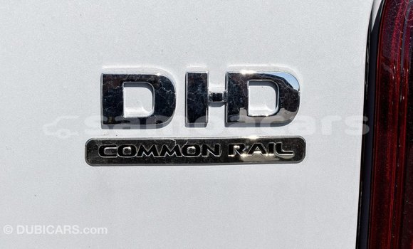 Acheter Import Voiture Mitsubishi L200 Blanc à Import - Dubai, A'ana Acheter Import Voiture Mitsubishi L200 Blanc à Import - Dubai, A'ana