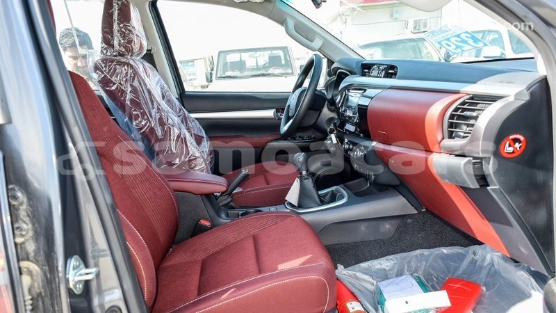 Big with watermark toyota hilux a'ana import dubai 3087