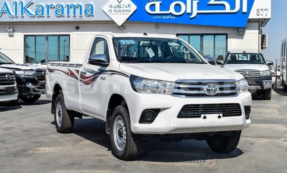 Buy Import Toyota Hilux White Car in Import - Dubai in A'ana Buy Import Toyota Hilux White Car in Import - Dubai in A'ana
