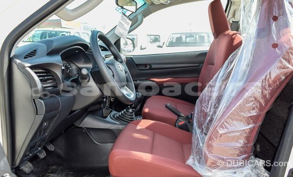 Buy Import Toyota Hilux White Car in Import - Dubai in A'ana Buy Import Toyota Hilux White Car in Import - Dubai in A'ana