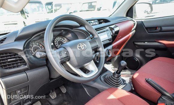 Buy Import Toyota Hilux White Car in Import - Dubai in A'ana Buy Import Toyota Hilux White Car in Import - Dubai in A'ana
