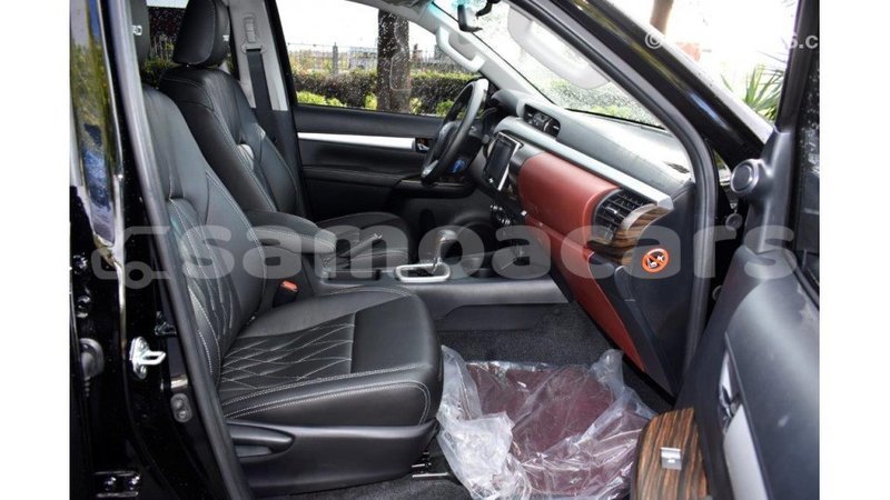 Big with watermark toyota hilux a'ana import dubai 3095